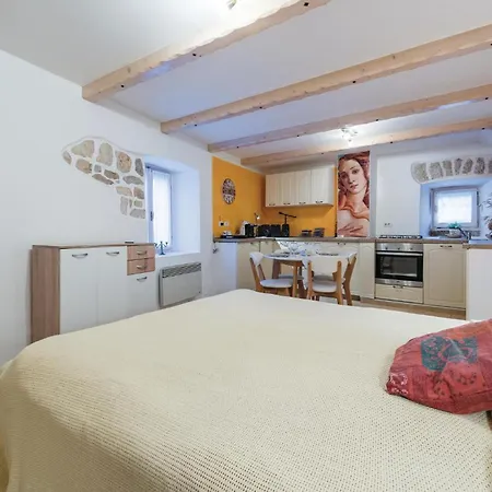 Beautiful In With Kitchen Semesterbostad *